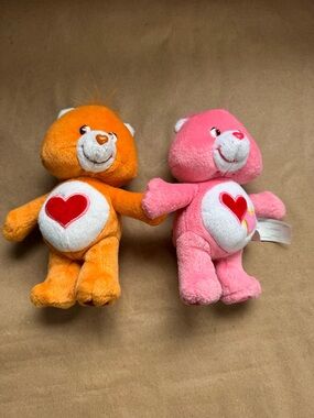 2002 8” 20th Anniversary Care Bears Cuddle Pairs Tenderheart & Love-a-Lot Bear
